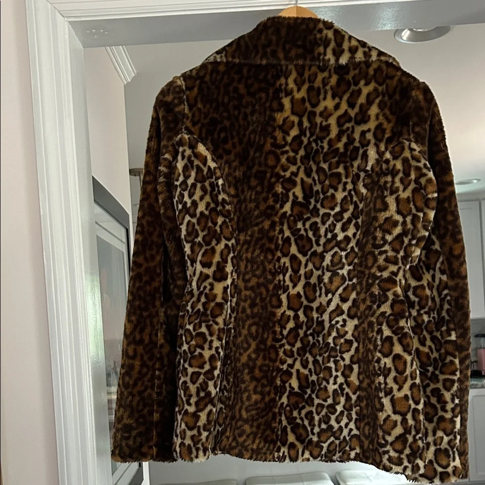 Tulle Brown Leopard Print Teddy Jacket - Picture 2 of 3